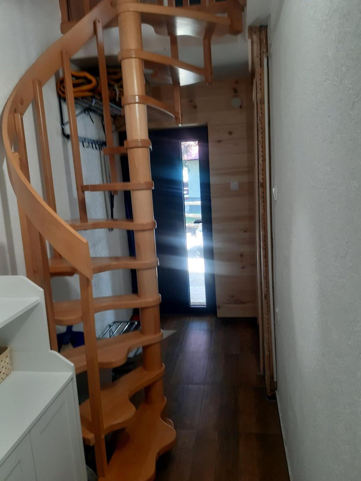 Black 度假居